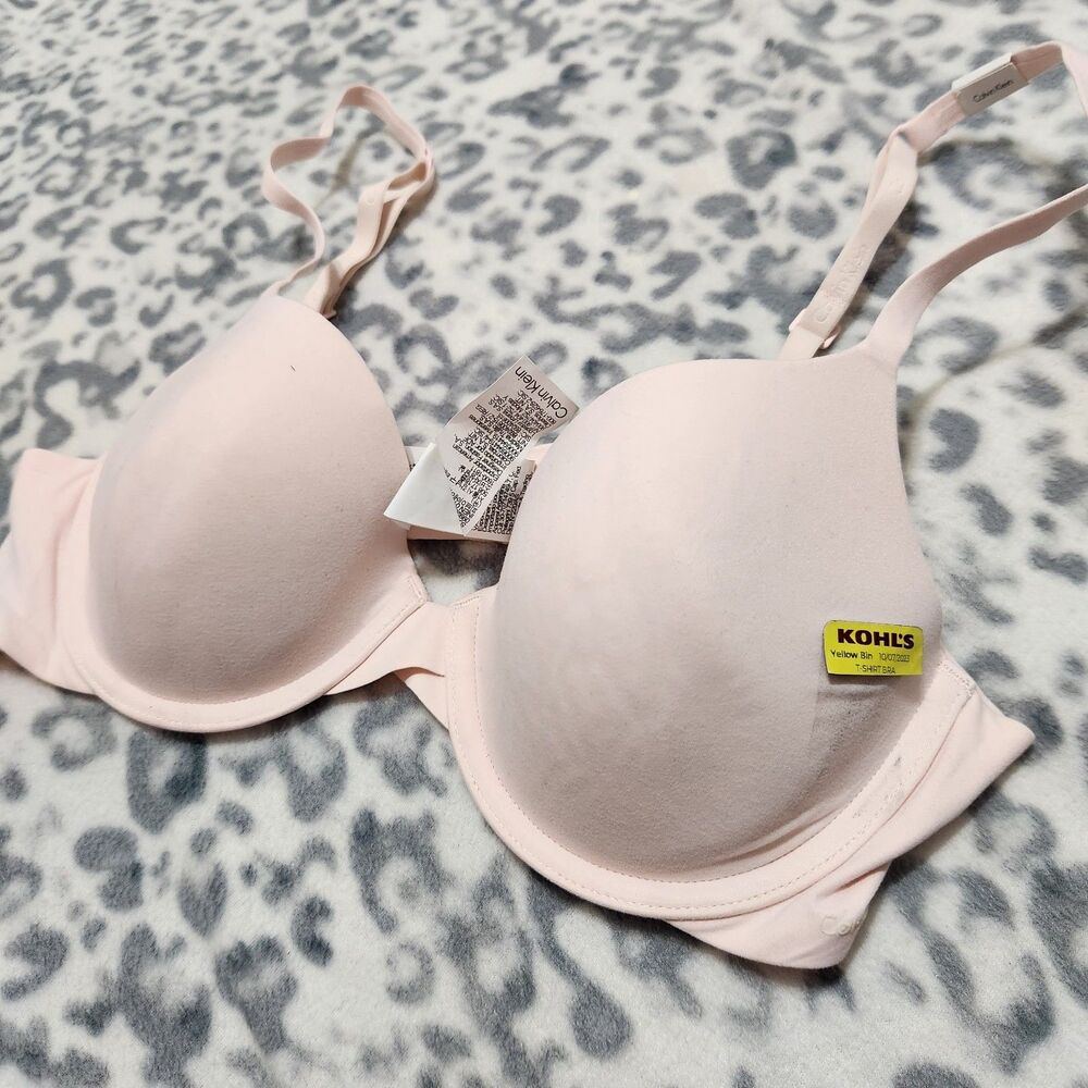 Calvin Klein Bra Size 34B Pink Underwire. New